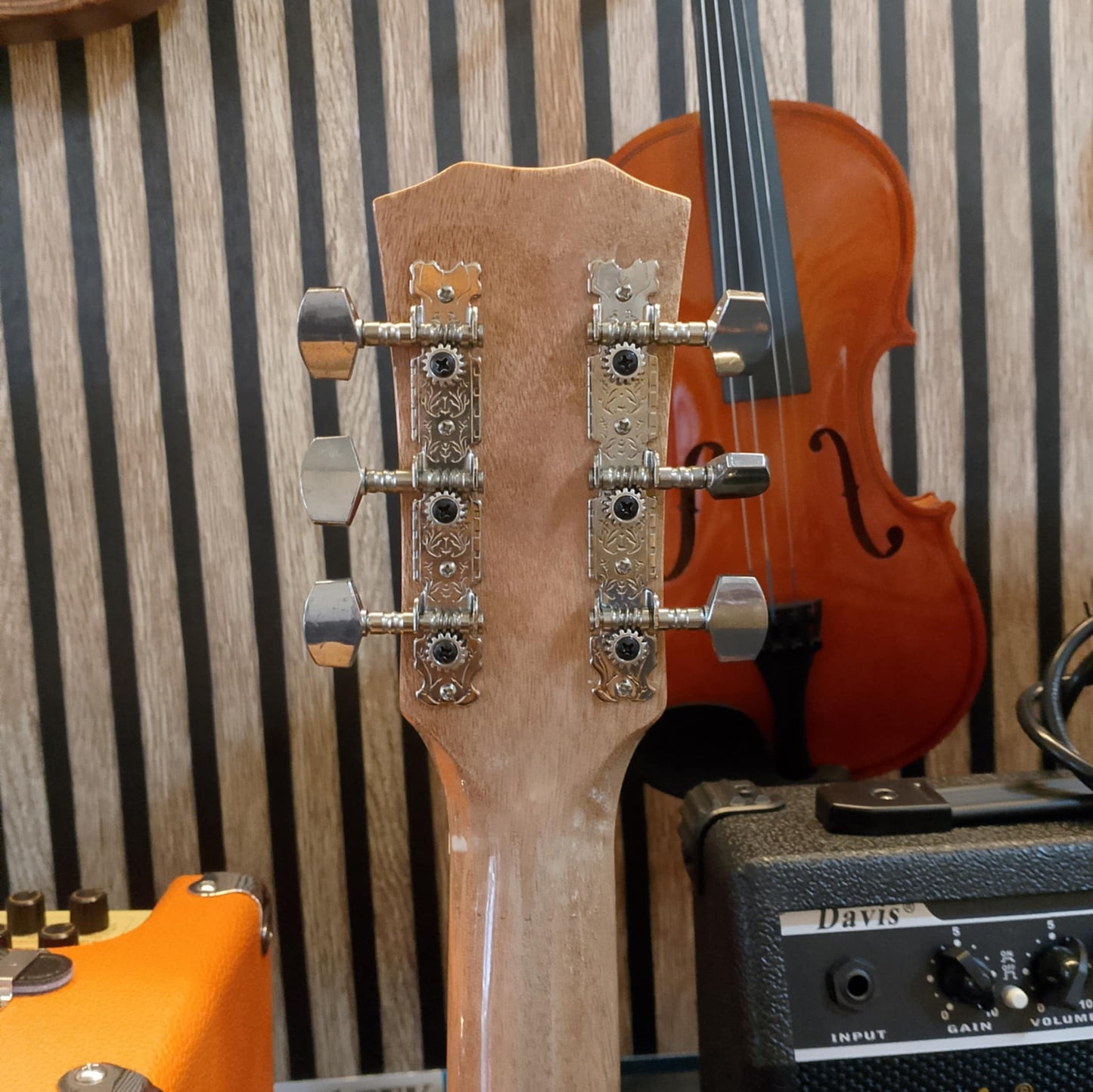 Global Acoustic Guitar All natural Metro Manila Only