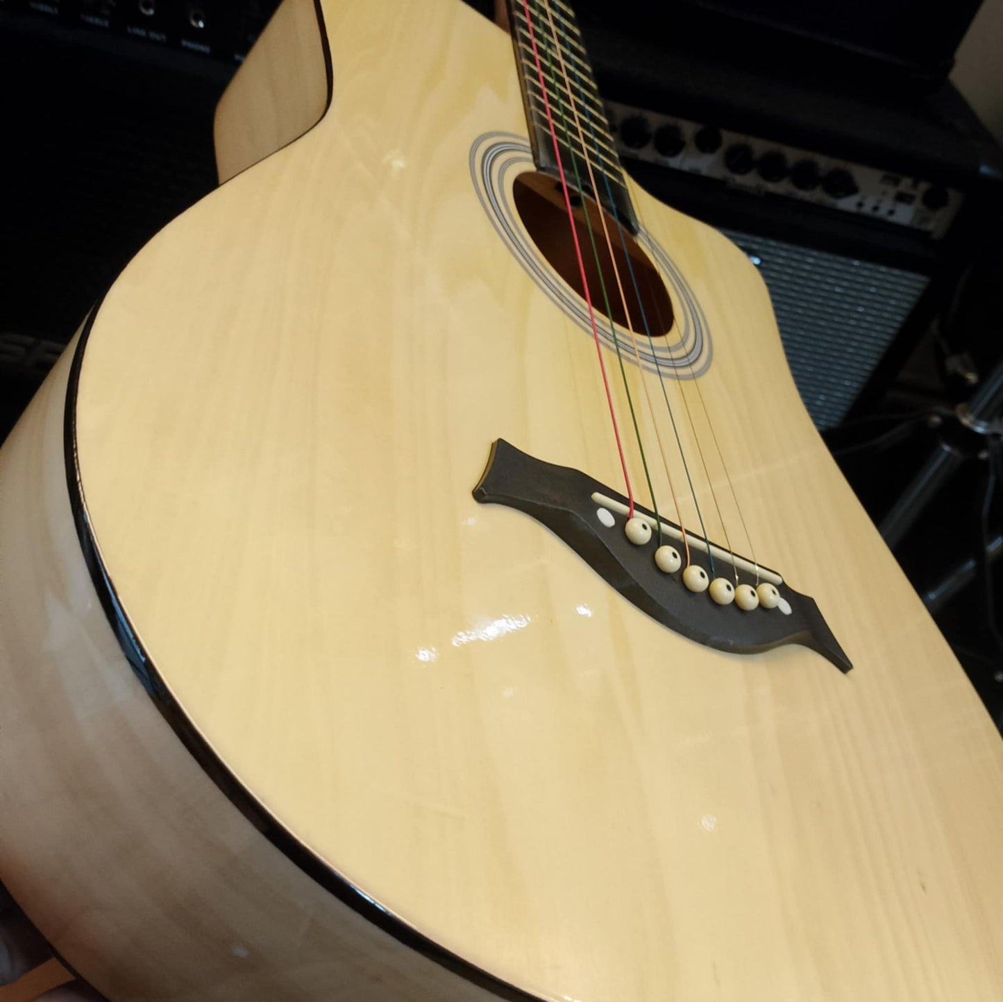 Global Acoustic Guitar All natural Metro Manila Only